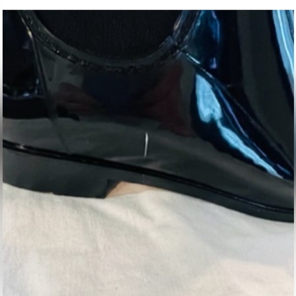 Michael Kors Rainboots - Picture 3 of 5